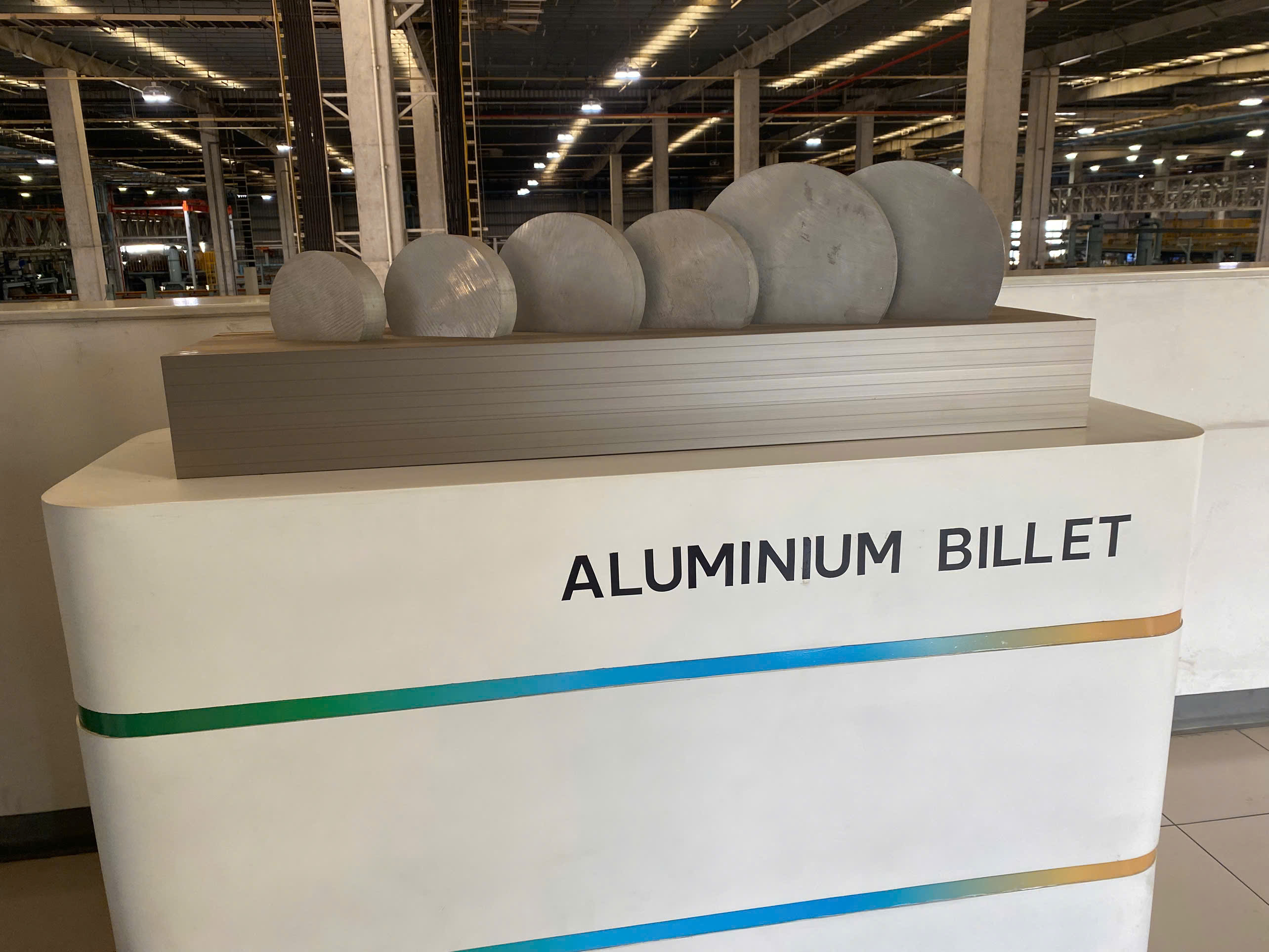 Aluminum billet stock ready for extrusion pressing