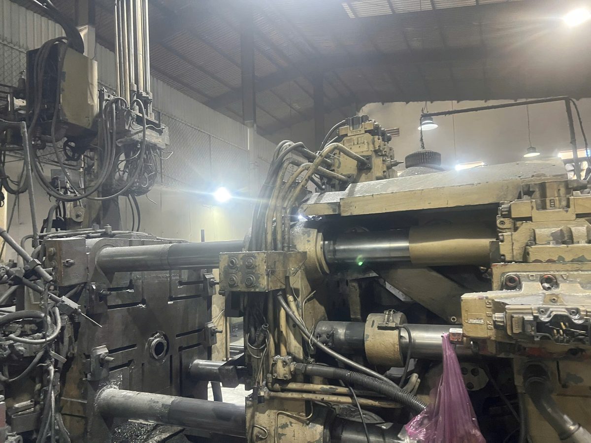 Kinzoku Vietnam cold chamber die casting machine