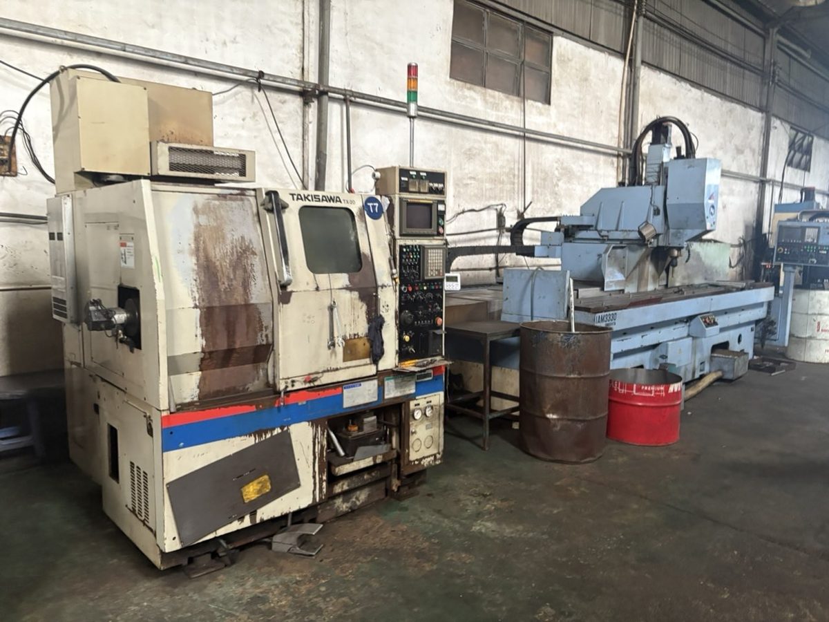 CNC lathe machine   CNC milling machine  2 