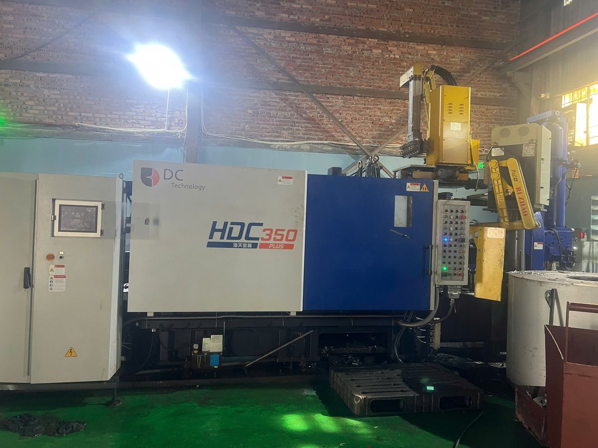 Second die casting machine at Minh Quang