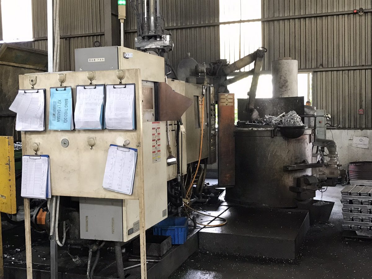 Die casting machine