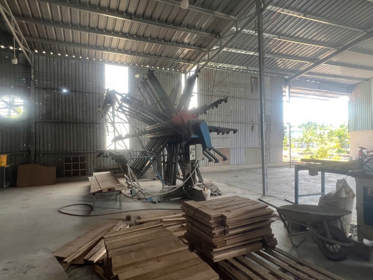 Finger jointing machine